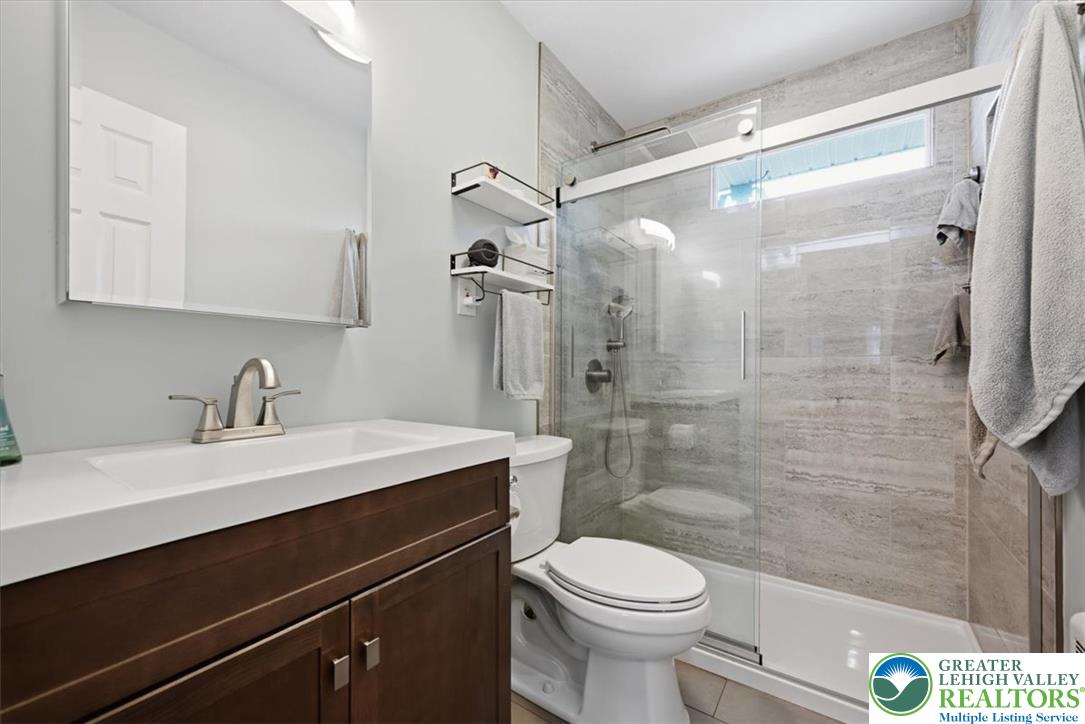 1928 Woodbury Road Bethlehem, PA 18017 - Photo 36 of 89