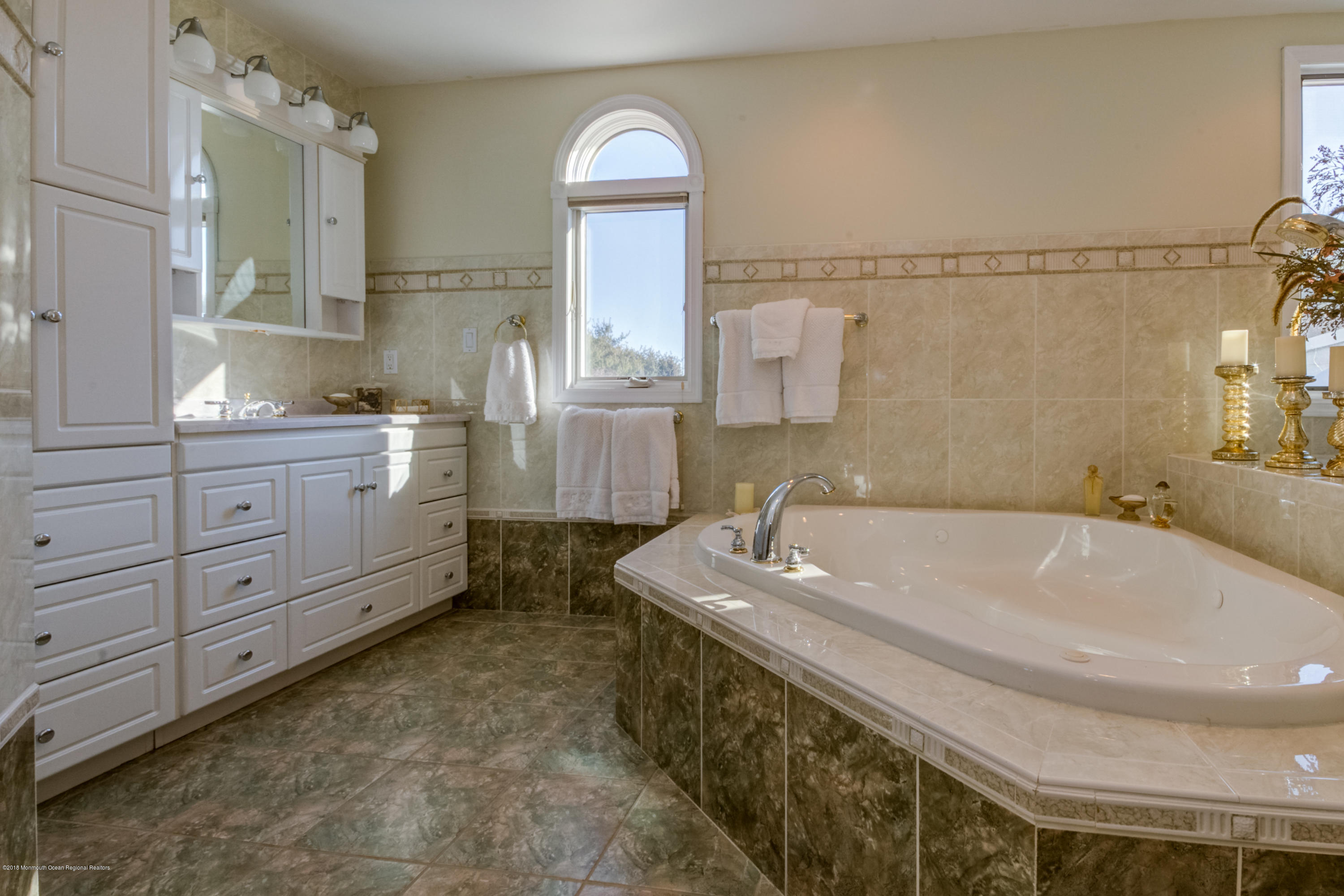 19 Centerville Road Holmdel, NJ 07733 - Photo 24 of 42 DSC_4514_5_6