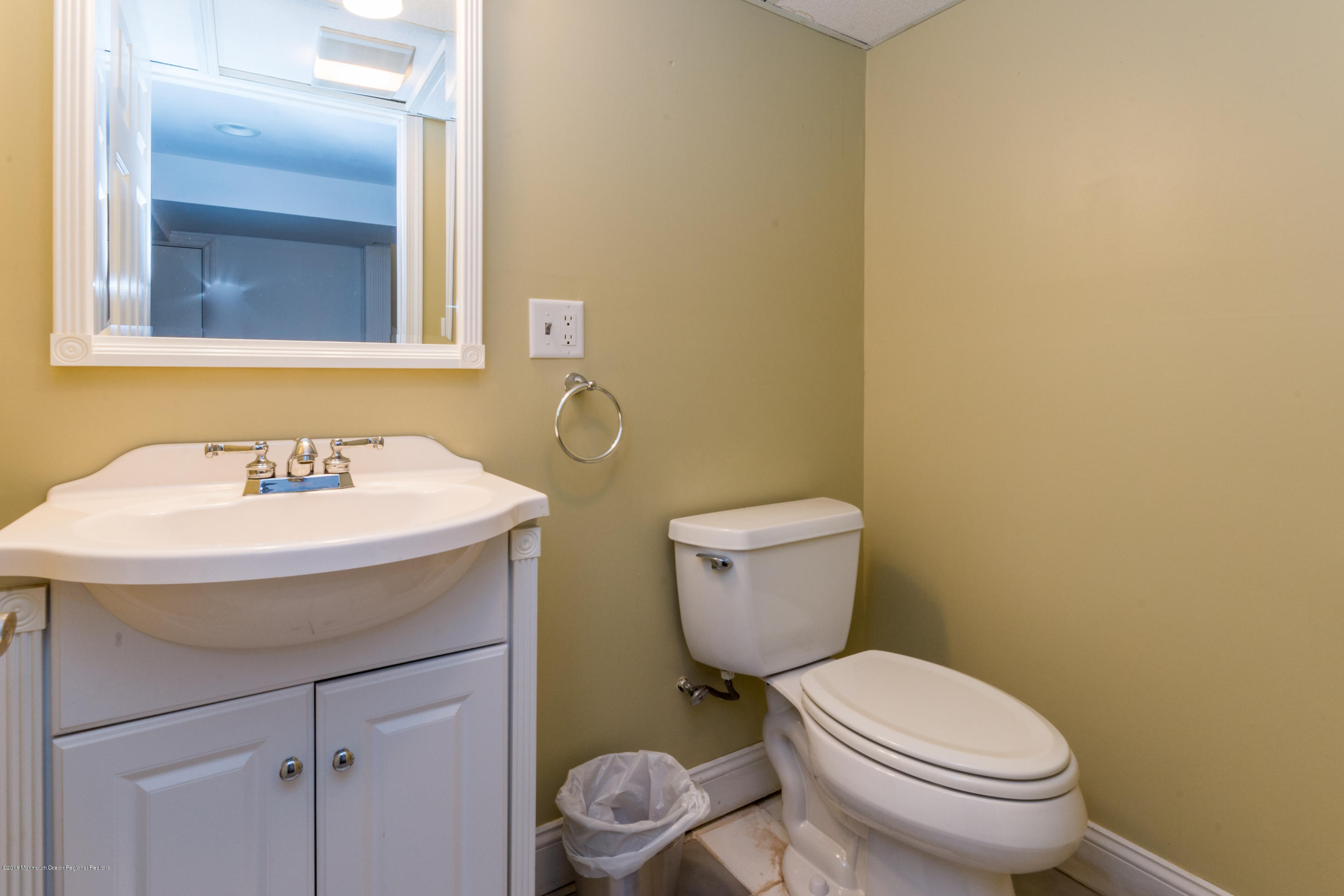 19 Centerville Road Holmdel, NJ 07733 - Photo 32 of 42 DSC_4525