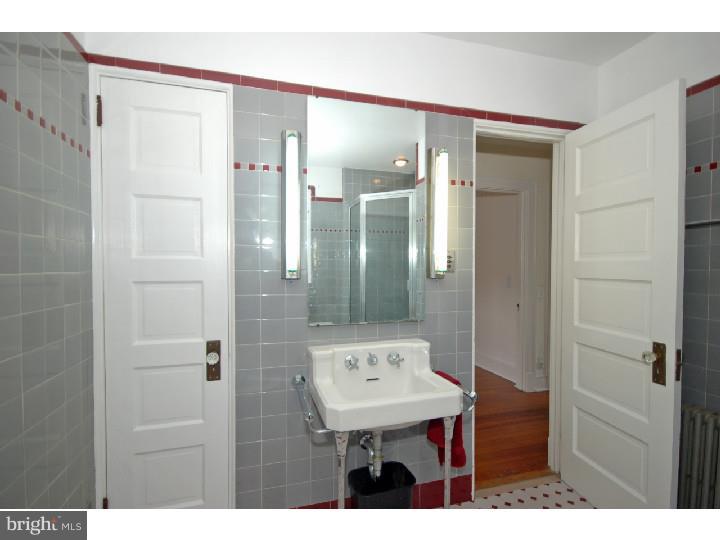 225 Washington Road Princeton, NJ 08540 - Photo 20 of 25 Bathroom