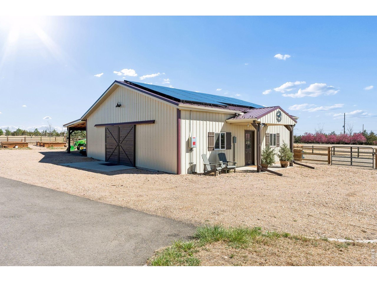 9421 Gunbarrel Ridge Road Boulder, CO 80301 - Photo 36 of 50 2-stall horse barn with paddock