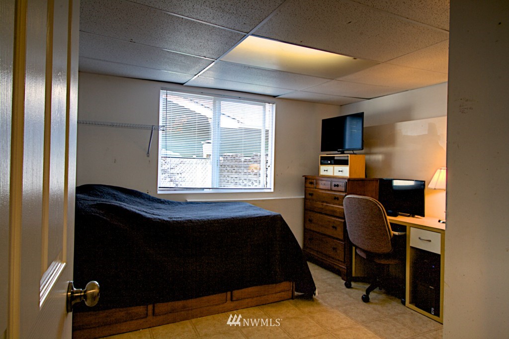 12627 Southeast 169th Place Renton, WA 98058 - Photo 13 of 18 Gallery Image 13