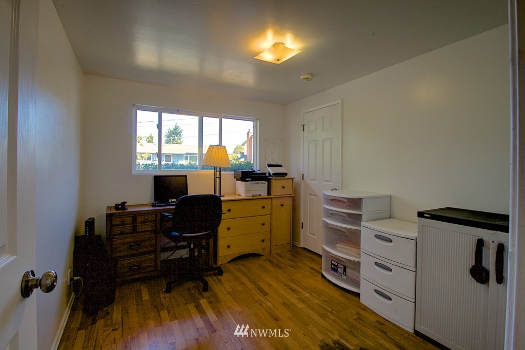12627 Southeast 169th Place Renton, WA 98058 - Photo 10 of 18 Gallery Image 10