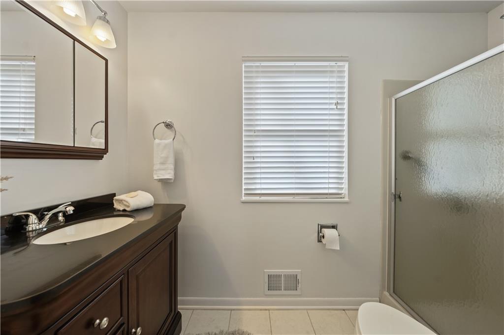 271 Shafer Road Coraopolis, PA 15108 - Photo 18 of 50 First floor full bath