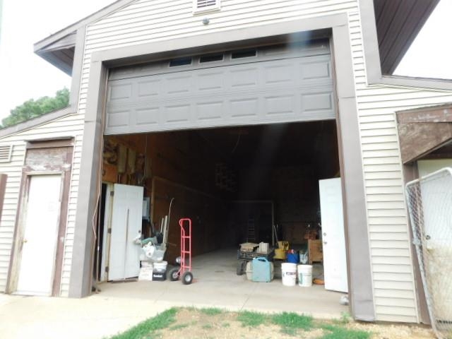 3976 Rotary Road Rockford, IL 61109 - Photo 24 of 37