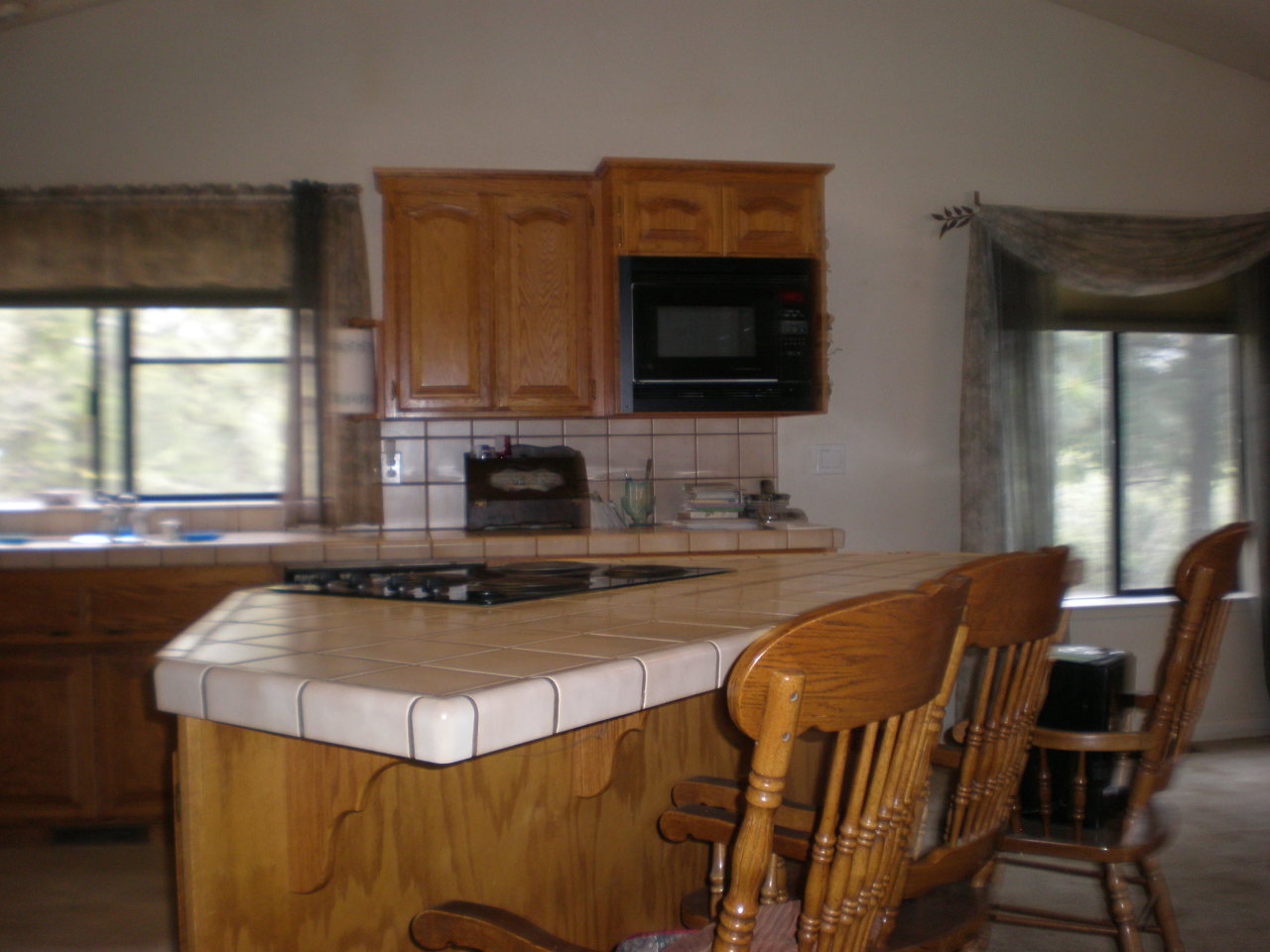 15961 Kaweah Road Oak Run, CA 96069 - Photo 5 of 16 kitchen