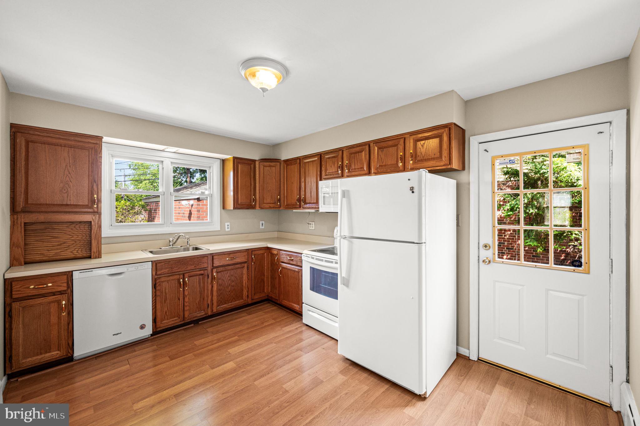 640 South Eagle Road Havertown, PA 19083 - Photo 11 of 31 Kitchen