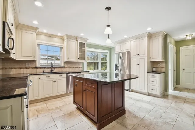 $999,000 | 19 Juniper Way, Bernards, NJ 07920