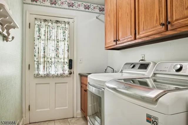 $999,000 | 19 Juniper Way, Bernards, NJ 07920