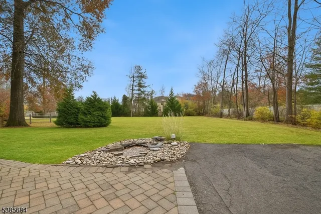 $999,000 | 19 Juniper Way, Bernards, NJ 07920