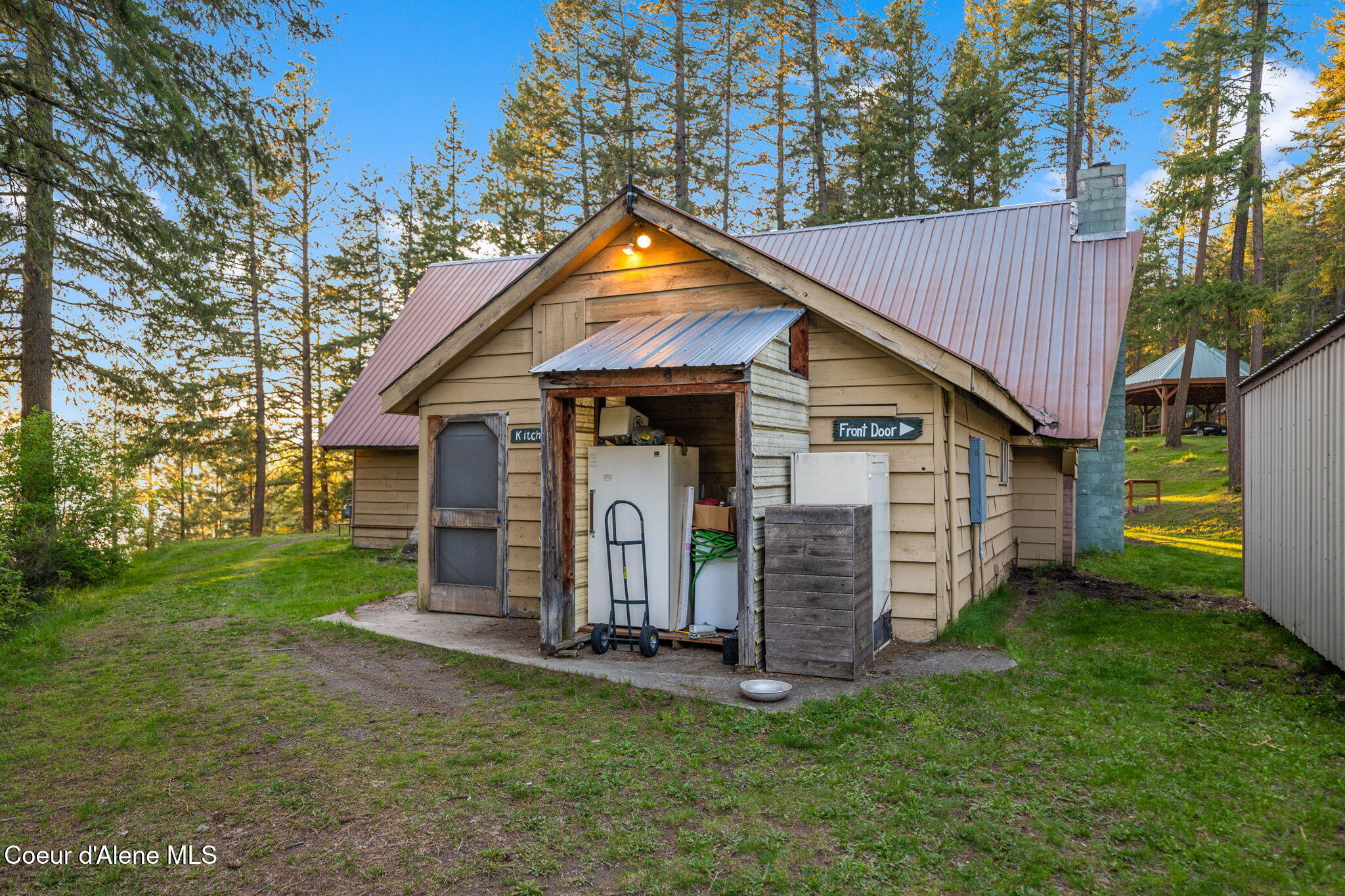 8072 West Radmer Road Rathdrum, ID 83858 - Photo 13 of 45 Event Center Entrance