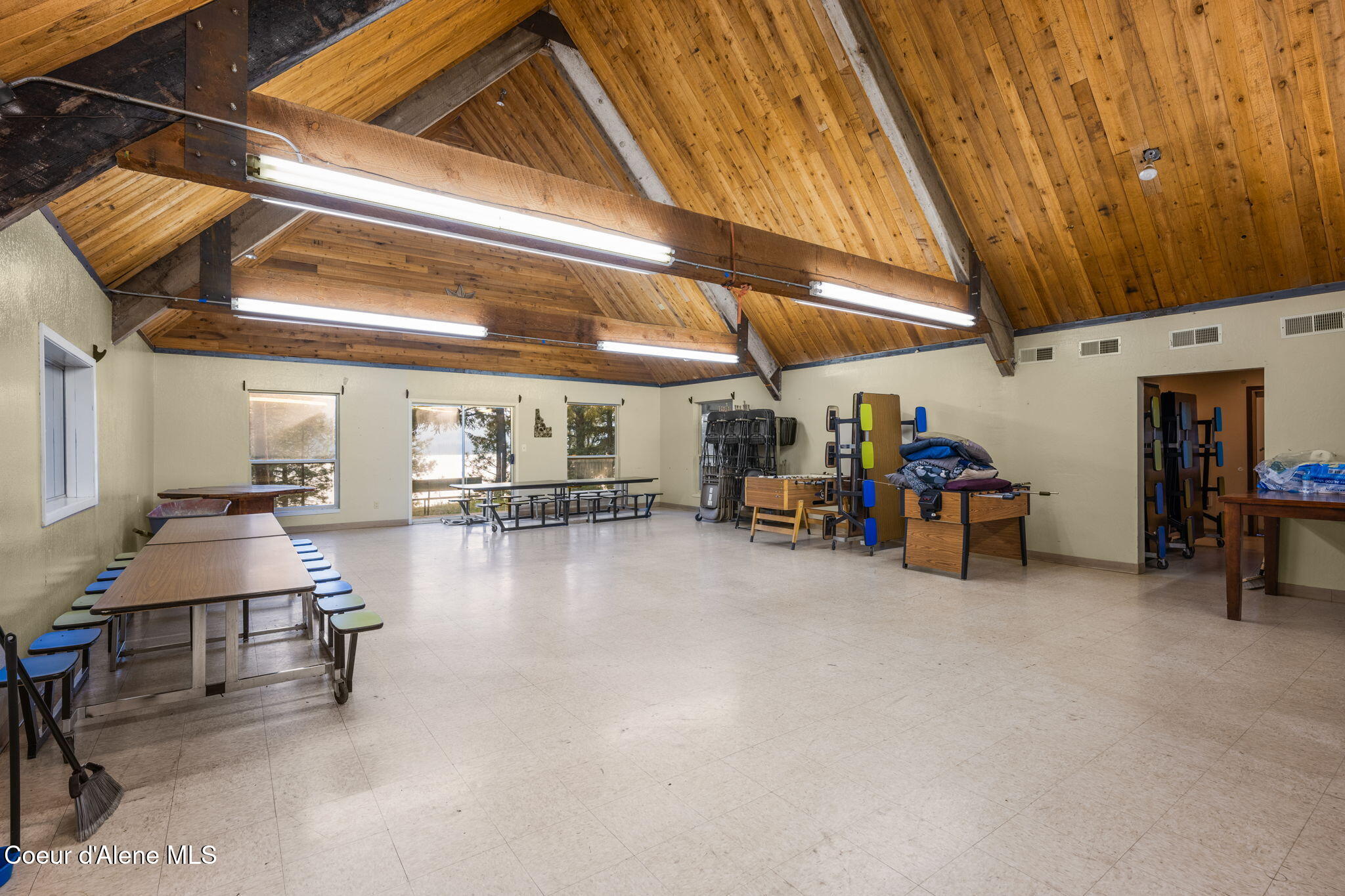 8072 West Radmer Road Rathdrum, ID 83858 - Photo 5 of 45 Inside Event Center