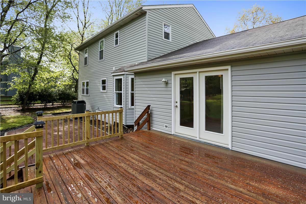 1372 Old Water Oak Point Road Pasadena, MD 21122 - Photo 26 of 30 Exterior (Rear) Deck