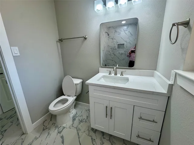 a bathroom with a bathtub