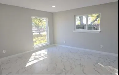 $2,995 | 706 Scenic Drive, Baytown, TX 77521