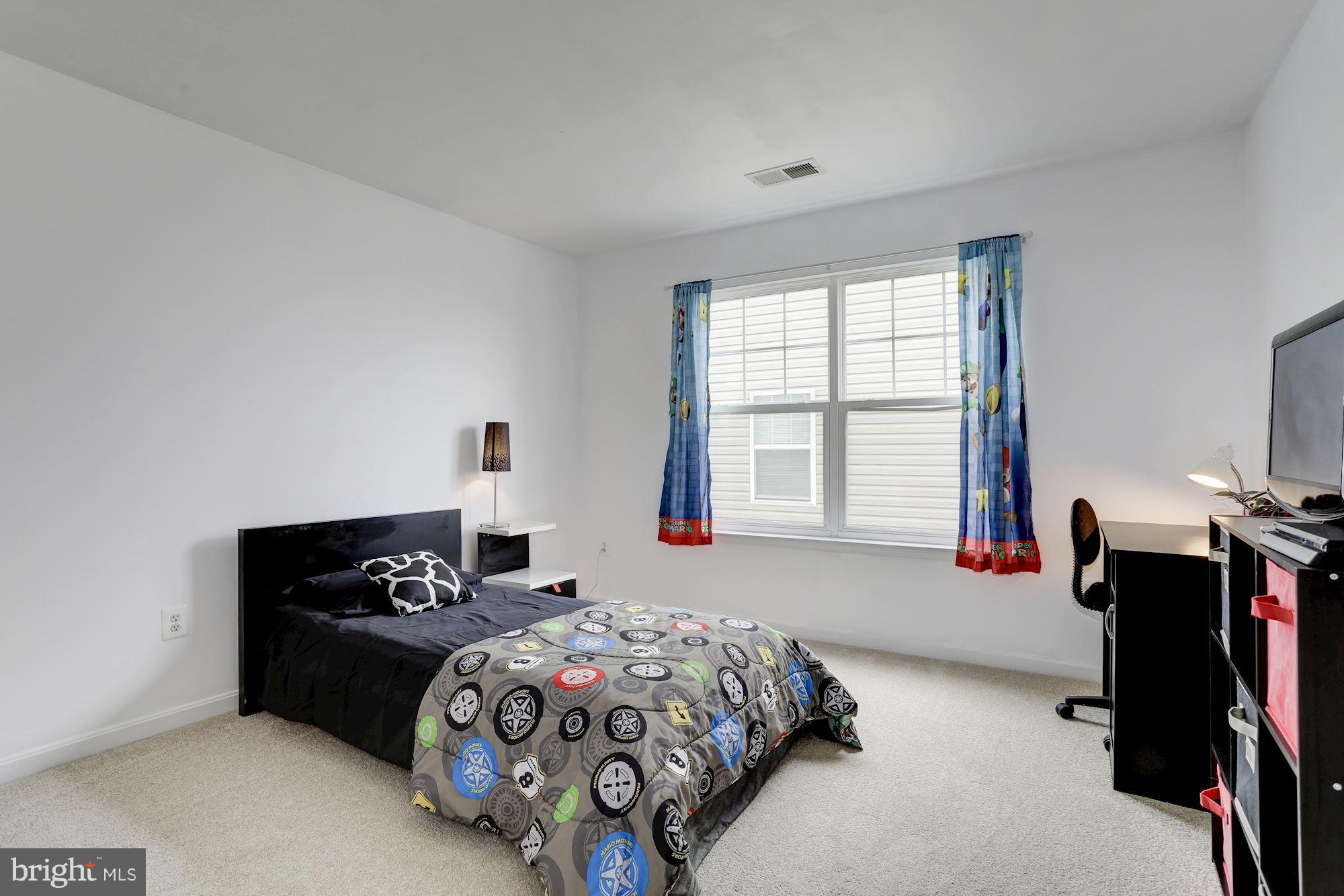 7539 Roxy Drive Baltimore, MD 21244 - Photo 22 of 30 Bedroom