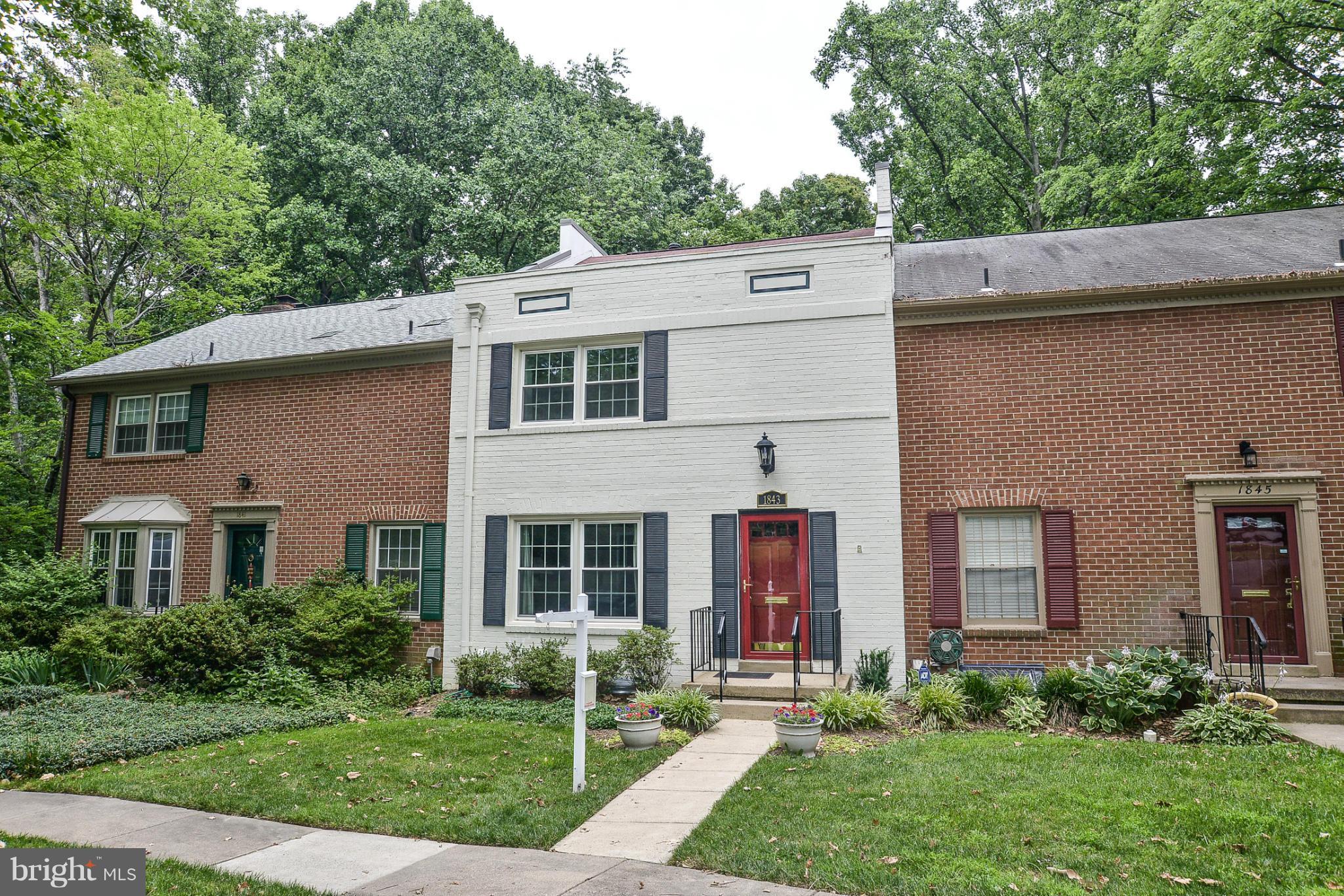 1843 Wainwright Drive Reston, VA 20190 - Photo 1 of 30 Exterior (Front)