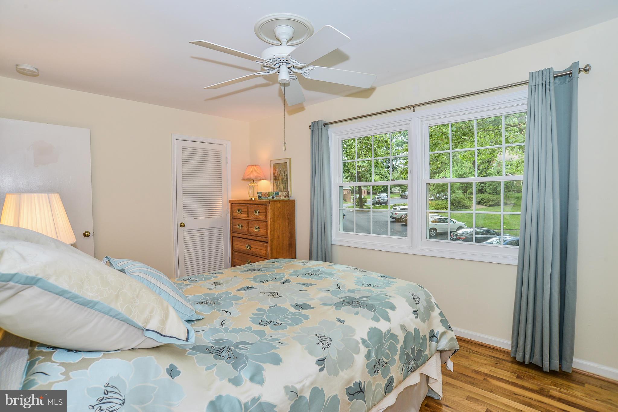 1843 Wainwright Drive Reston, VA 20190 - Photo 11 of 30 Bedroom (Master)