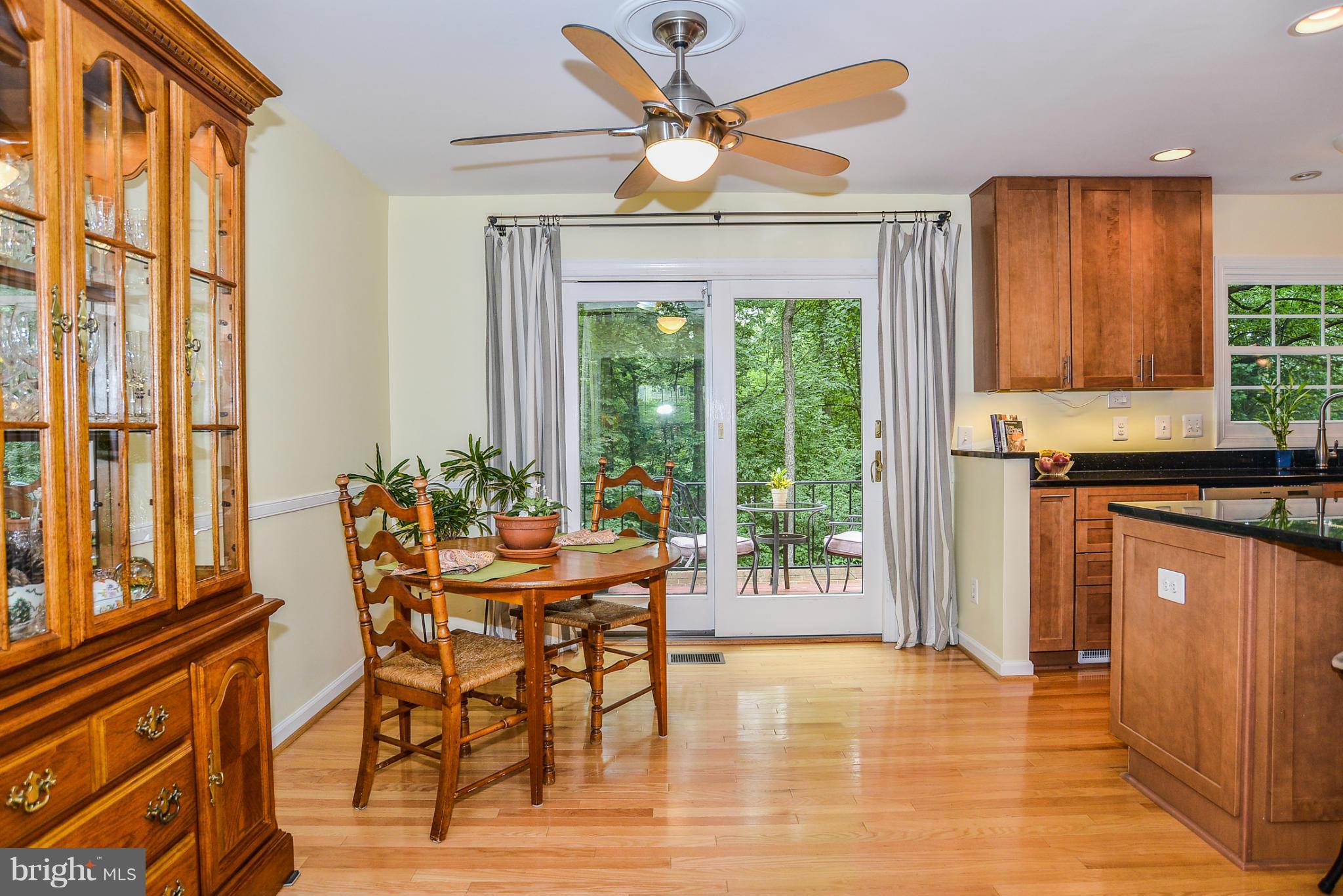 1843 Wainwright Drive Reston, VA 20190 - Photo 6 of 30 Dining Area