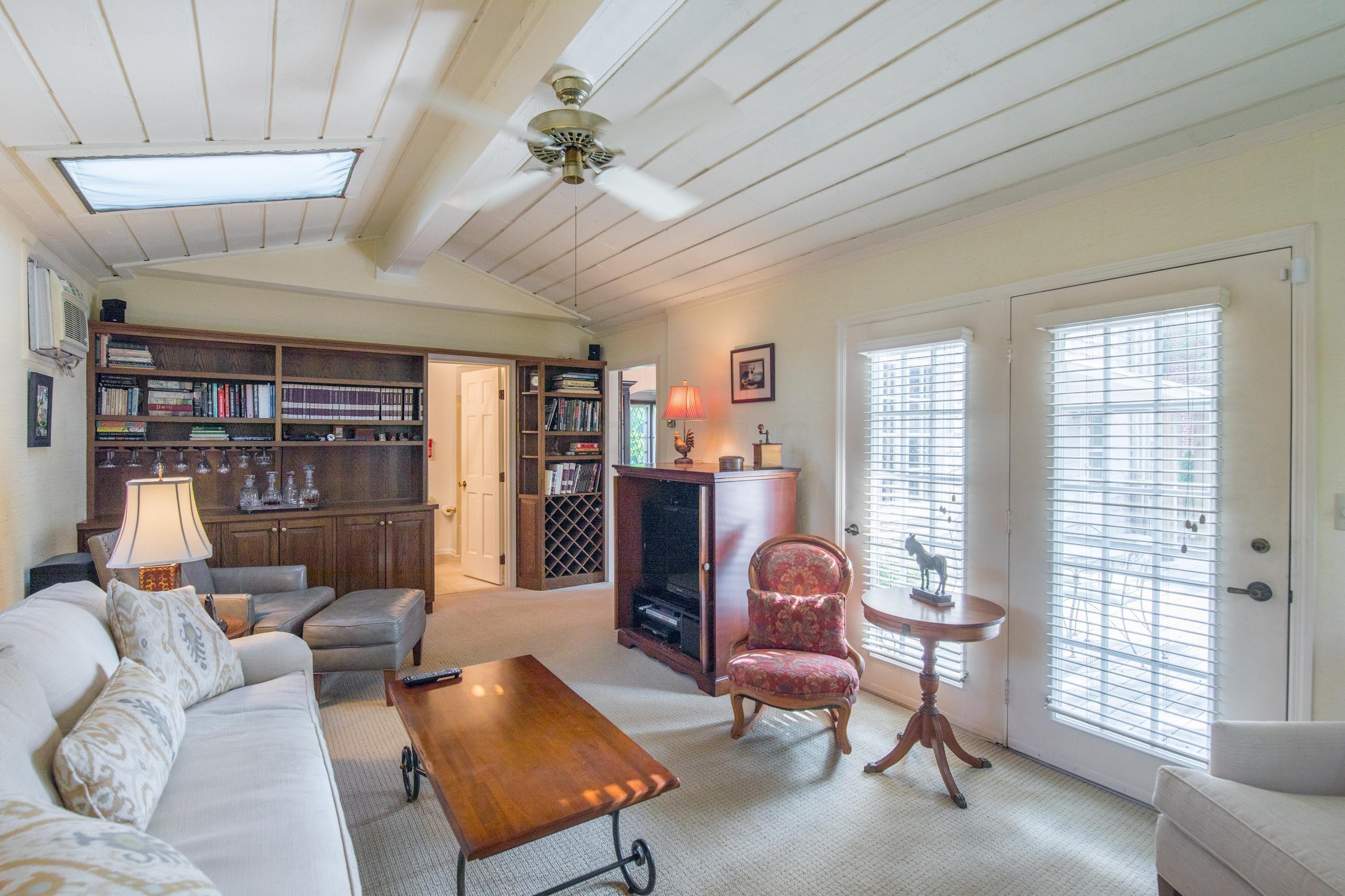 1784 Guilford Road Columbus, OH 43221 - Photo 25 of 66 Gallery Image 25