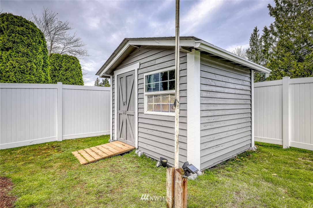 20175 Bue Rund Loop Northeast Poulsbo, WA 98370 - Photo 17 of 36 Gallery Image 17