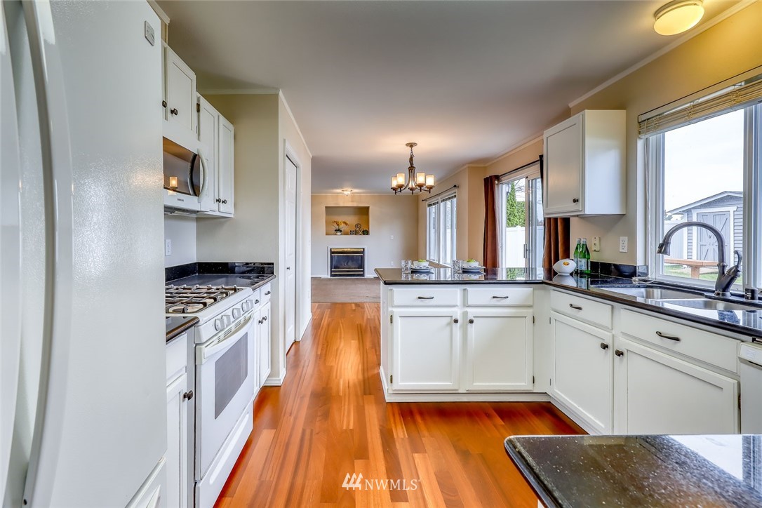 20175 Bue Rund Loop Northeast Poulsbo, WA 98370 - Photo 8 of 36 Gallery Image 8