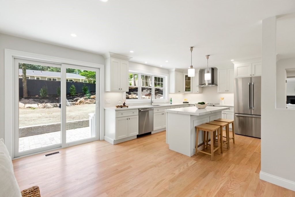 6 Longbow Road Lynnfield, MA 01940 - Photo 17 of 36