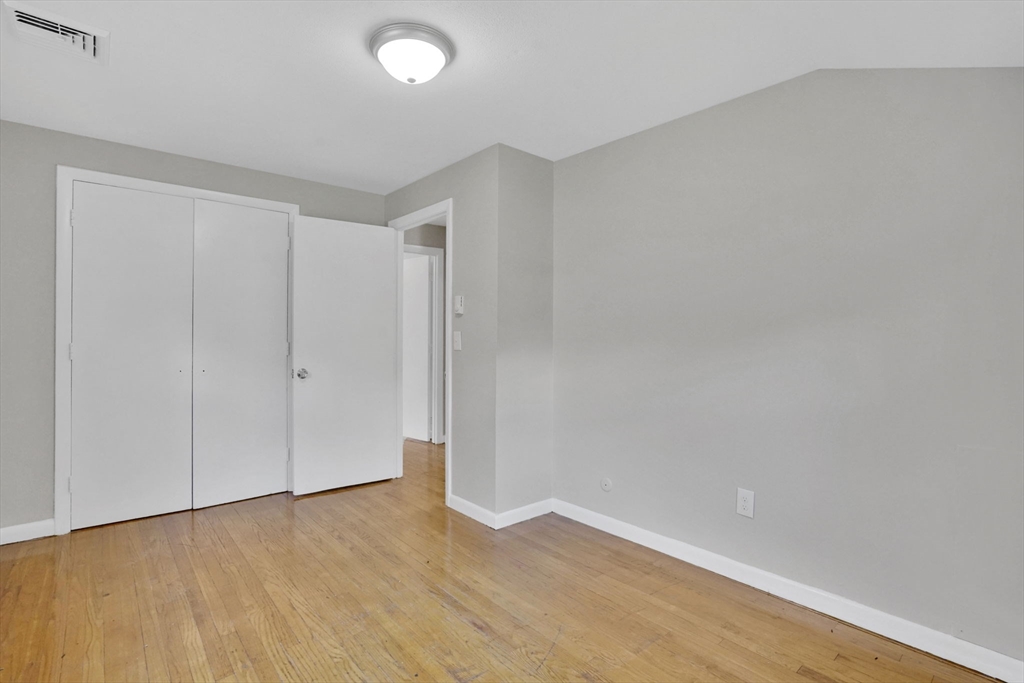 57-59 East Bay Path Terrace Springfield, MA 01109 - Photo 27 of 34