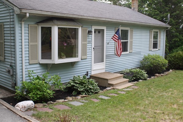 222 Lower Gore Road Webster, MA 01570 - Photo 2 of 30