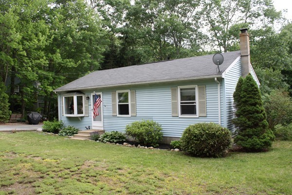 222 Lower Gore Road Webster, MA 01570 - Photo 3 of 30