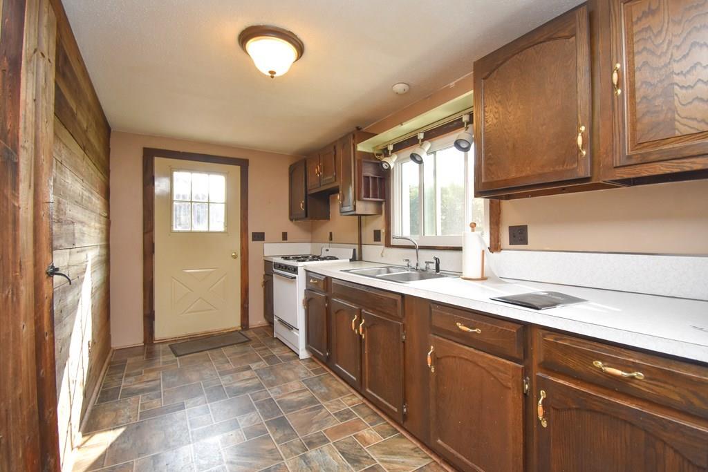 24 Plain Road Hatfield, MA 01038 - Photo 6 of 40 Gallery Image 6