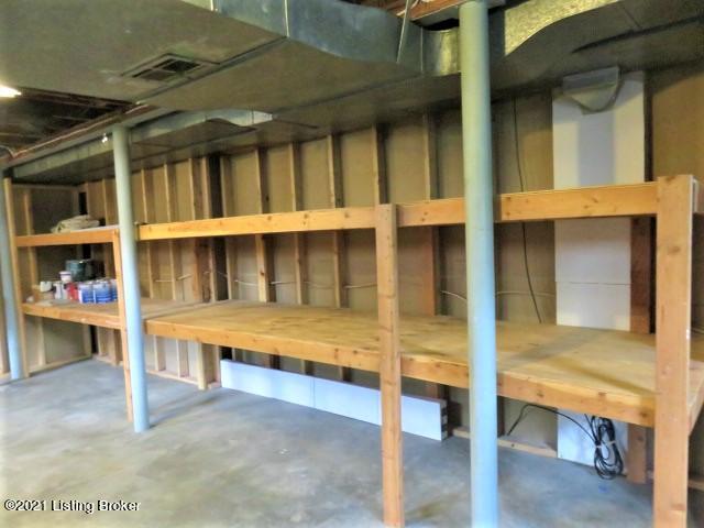3107 Sherbrooke Road Louisville, KY 40205 - Photo 26 of 34 Build-ins for MORE storage...
