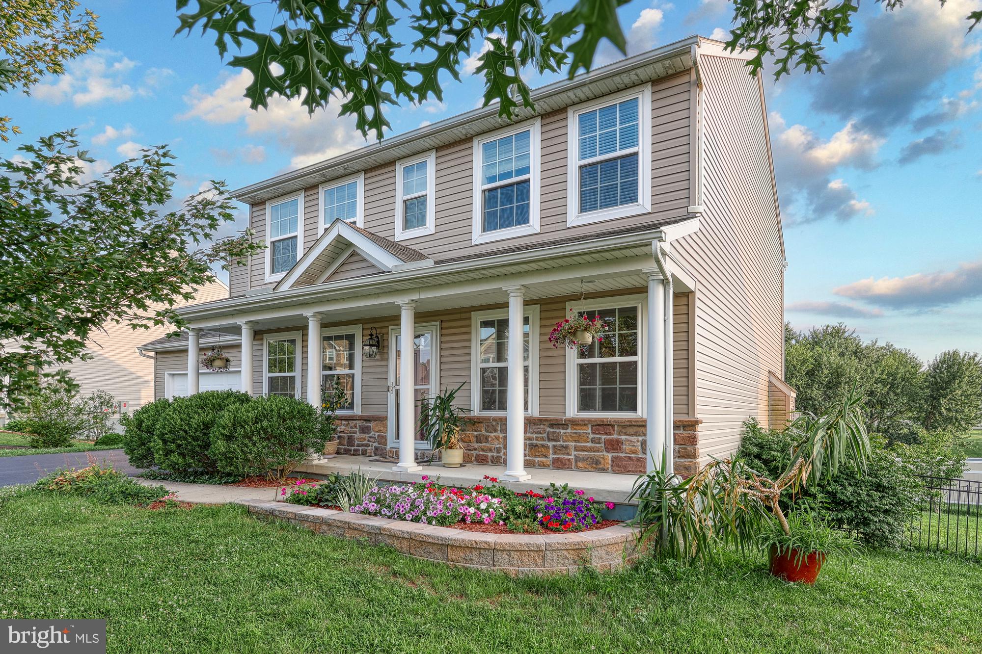 184 Spring Meadows Road Manchester, PA 17345 - Photo 4 of 62 Gallery Image 4
