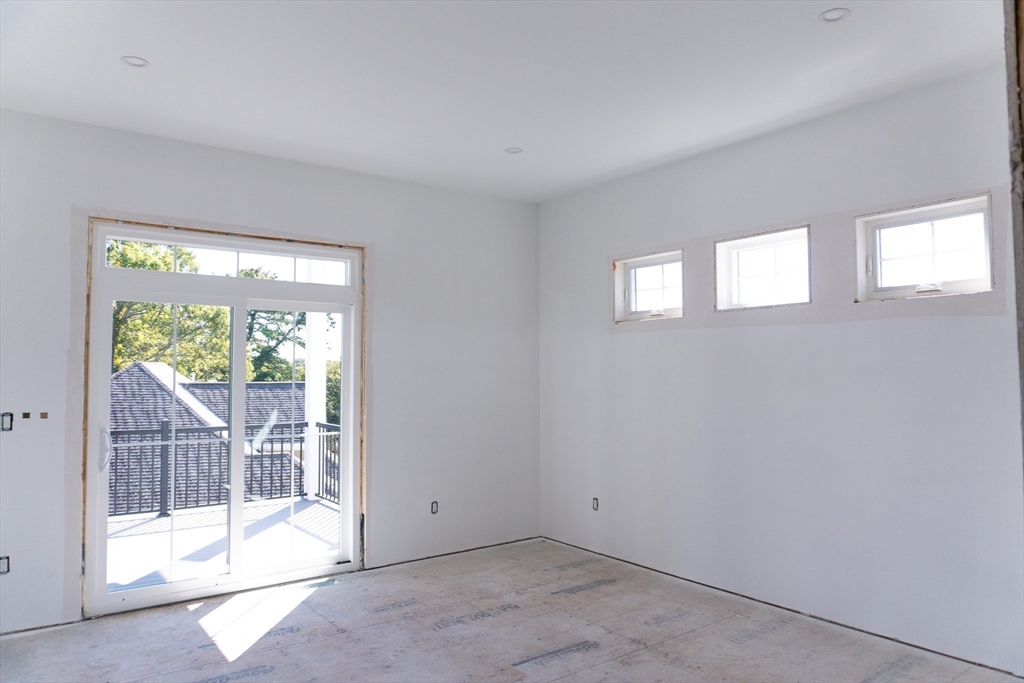 4 Oneil Way Saugus, MA 01906 - Photo 11 of 42