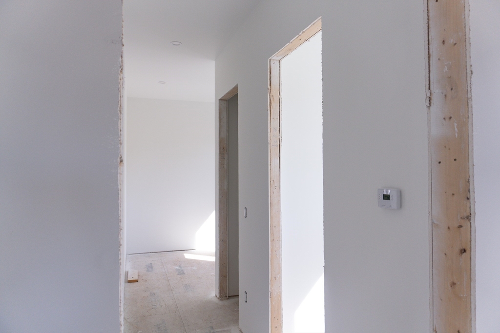 4 Oneil Way Saugus, MA 01906 - Photo 13 of 42