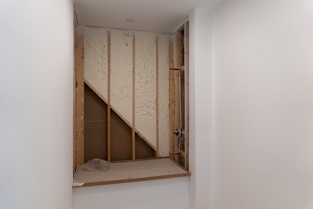 4 Oneil Way Saugus, MA 01906 - Photo 15 of 42