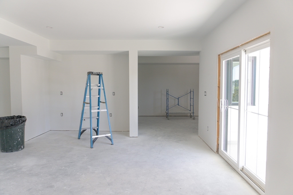 4 Oneil Way Saugus, MA 01906 - Photo 25 of 42