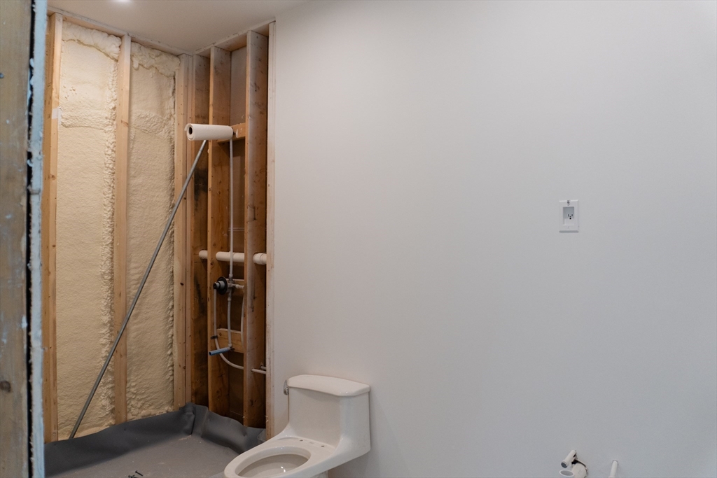 4 Oneil Way Saugus, MA 01906 - Photo 30 of 42