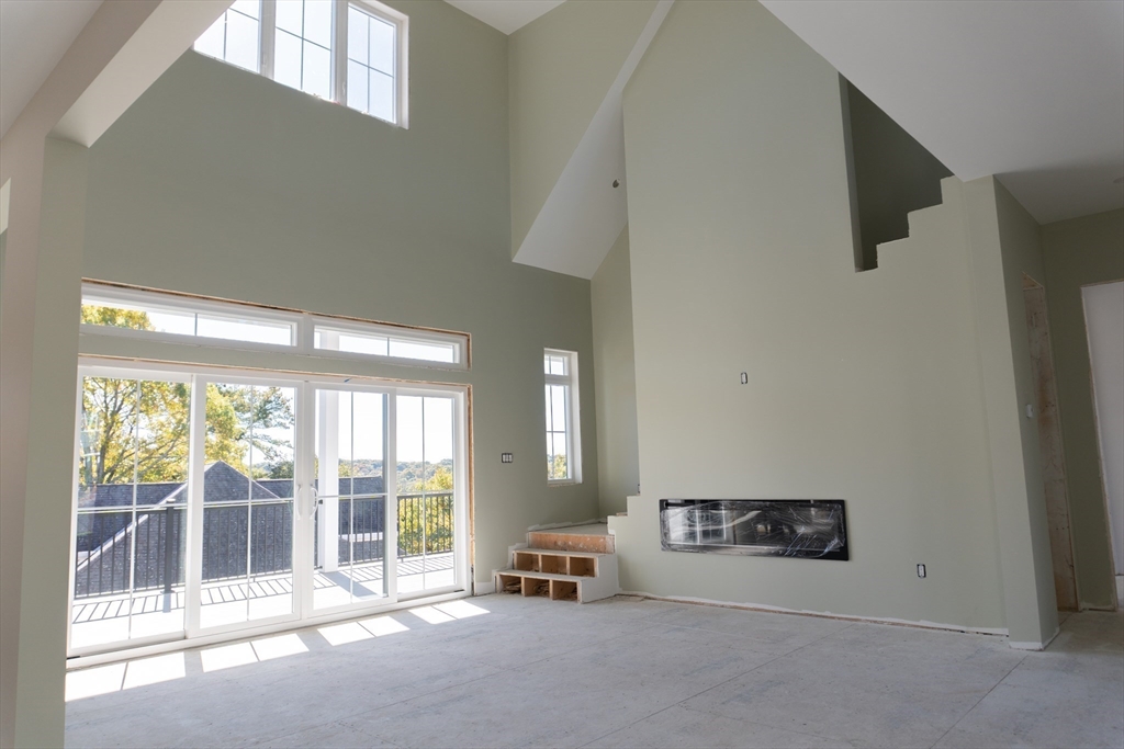 4 Oneil Way Saugus, MA 01906 - Photo 5 of 42