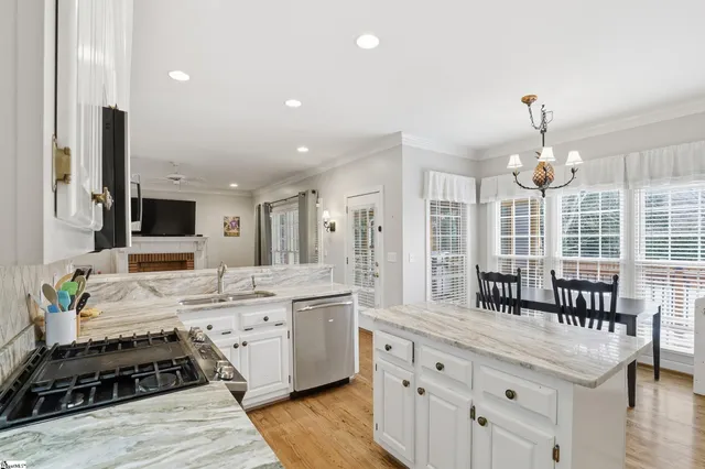 $520,000 | 1 Worchester Place, Simpsonville, SC 29680