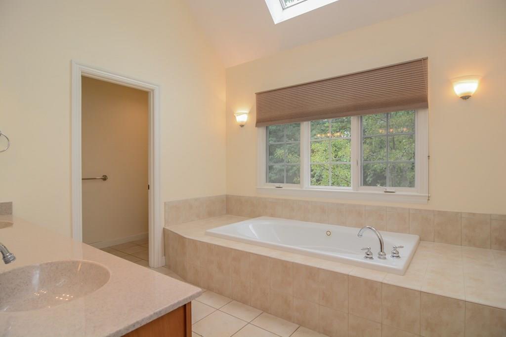 75 Little Pond Road Northborough, MA 01532 - Photo 25 of 42