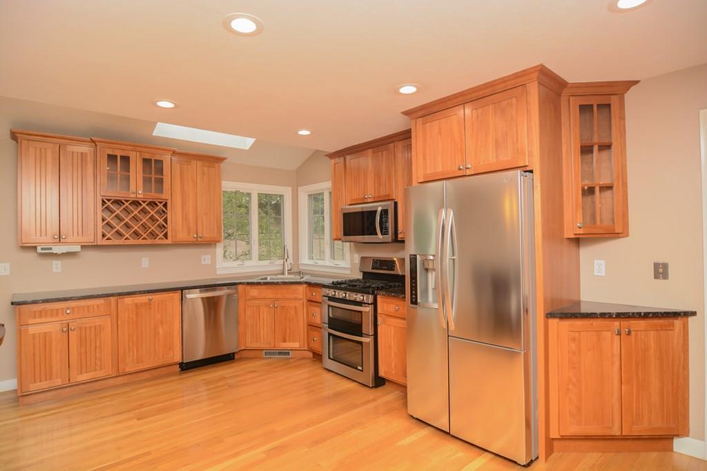 75 Little Pond Road Northborough, MA 01532 - Photo 9 of 42
