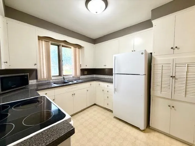 $199,000 | 106 North McPhail Avenue, Caledonia, MN 55921