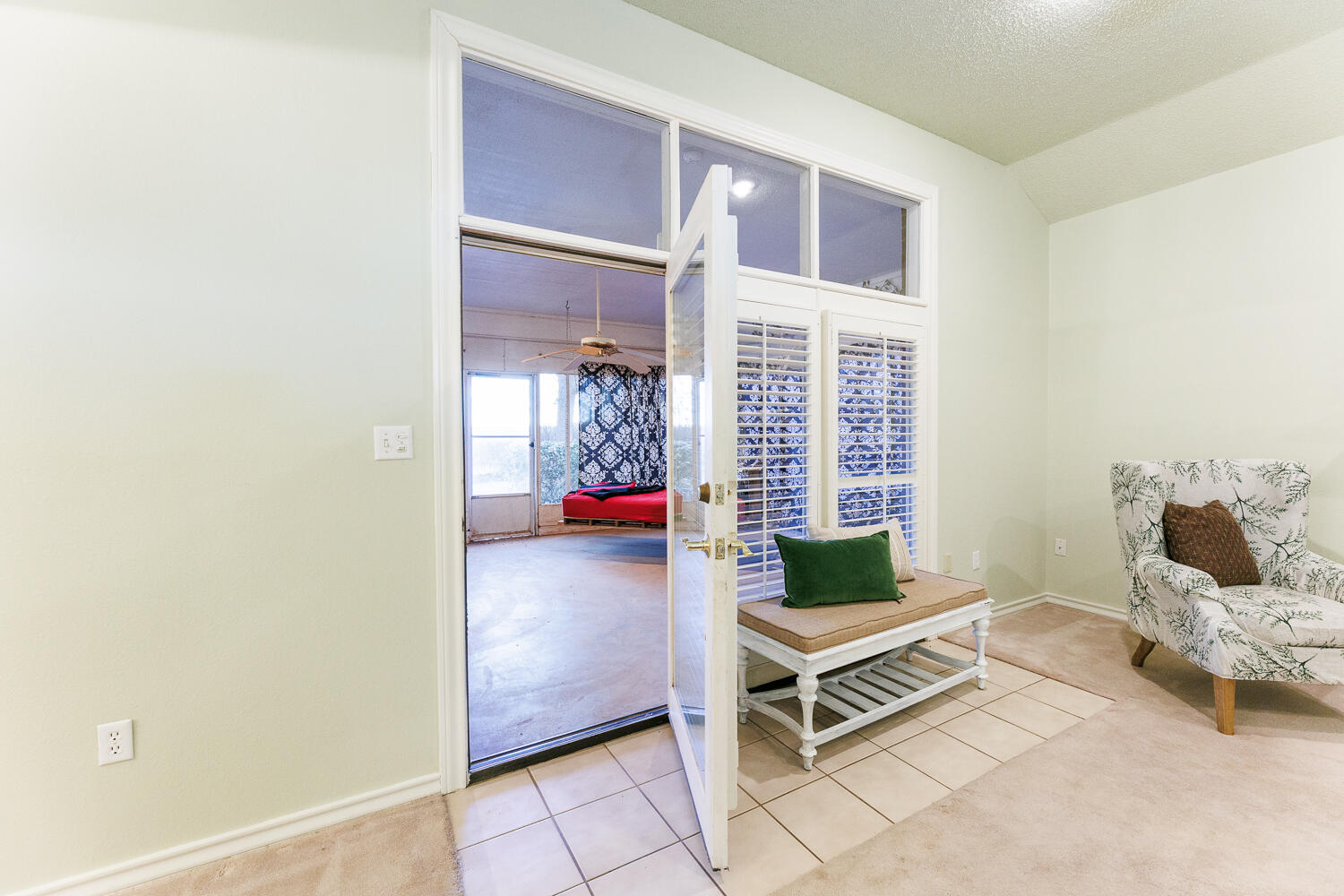 206 Collins Avenue Sundown, TX 79372 - Photo 52 of 82 a living room with furniture and a table