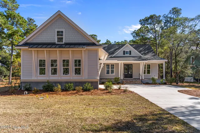 $674,900 | 2031 Bluefin Terrace Southwest, Supply, NC 28462