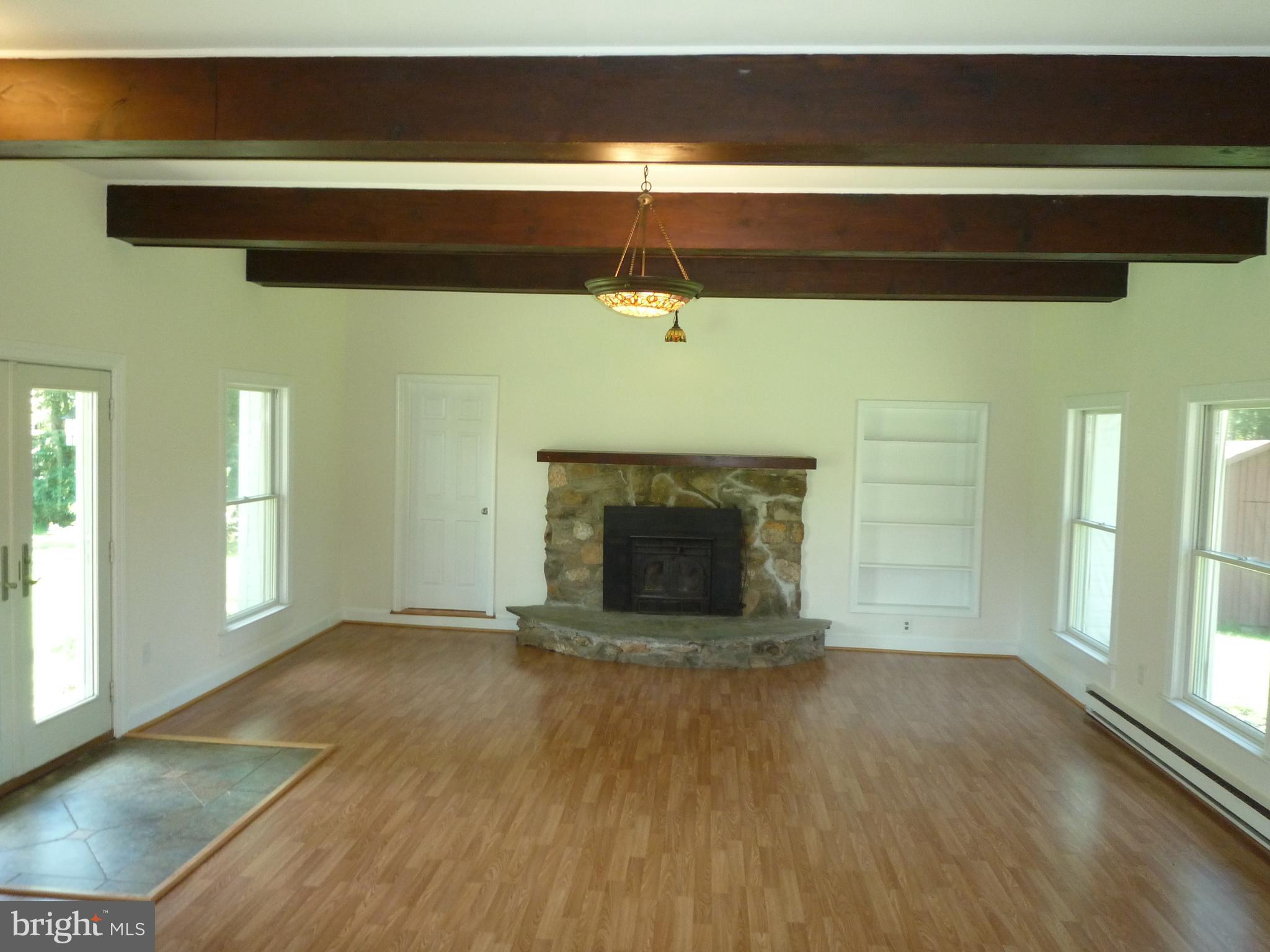 130 Dennis Road Castleton, VA 22716 - Photo 13 of 41 Airy & open great room