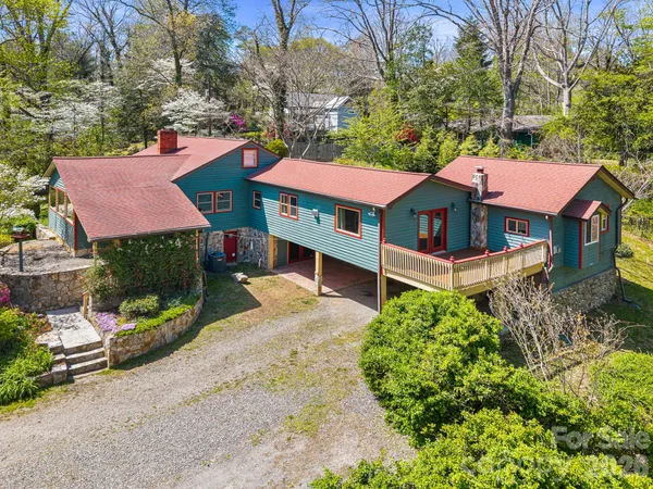 $750,000 | 114 Walker Street, Black Mountain, NC 28711