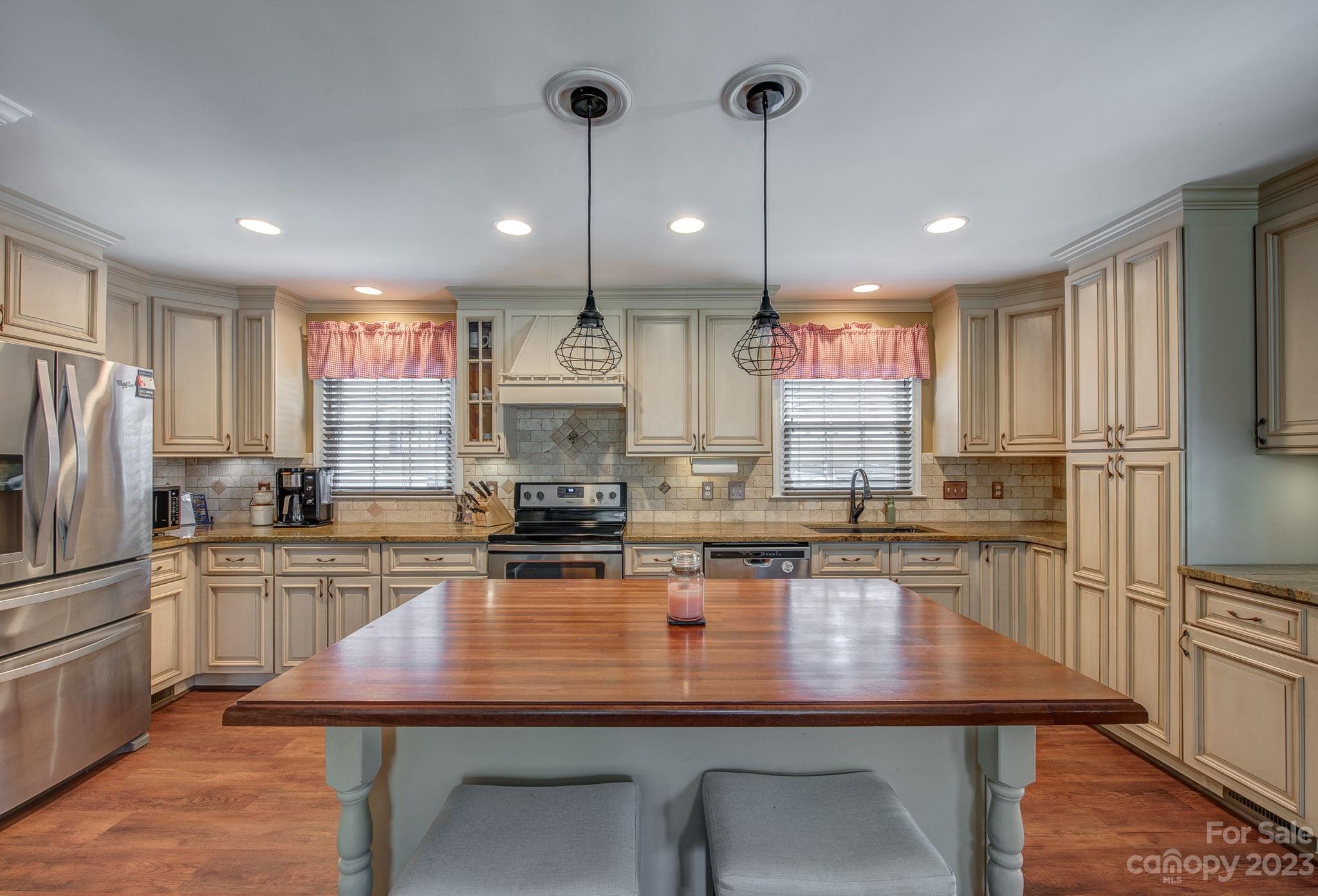 2433 Jacobs Road Gastonia, NC 28054 - Photo 14 of 40 Gallery Image 14