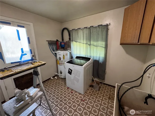 $750,000 | 11854 3rd Avenue South, Seattle, WA 98168