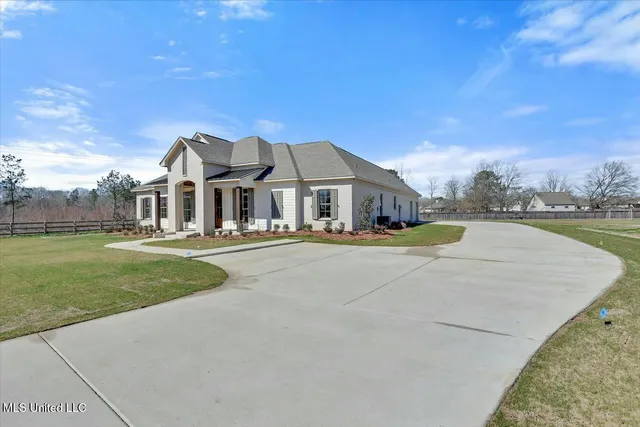 $587,000 | 203 Disciple Drive, Brandon, MS 39047